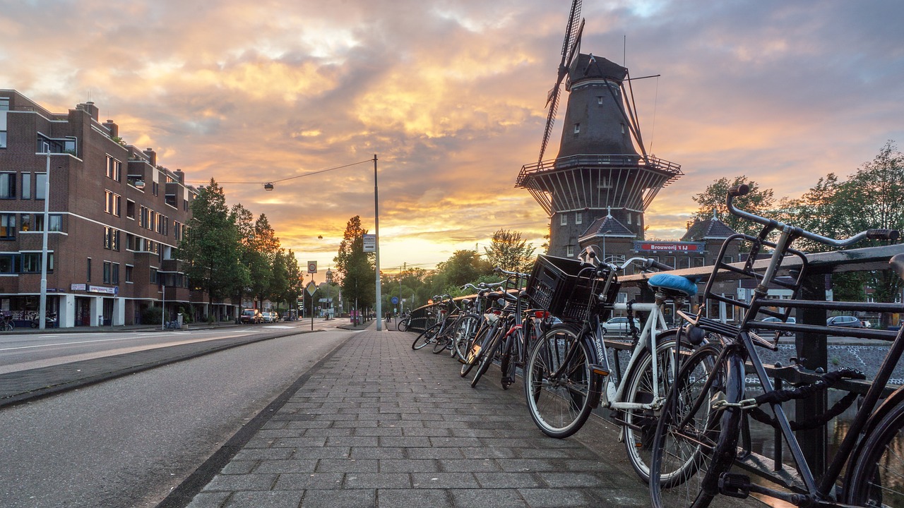 Sustainable Practices for Visiting the Netherlands’ Amsterdam